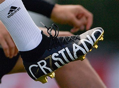 cristiano ronaldo shoes.